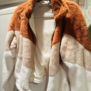 Tri-Tone Fuzzy Orange-Brown/Tan/White Coat (Brand: Paper Crane)